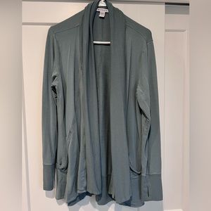 Athleta PRANAYAMA RESTORE WRAP Size Large